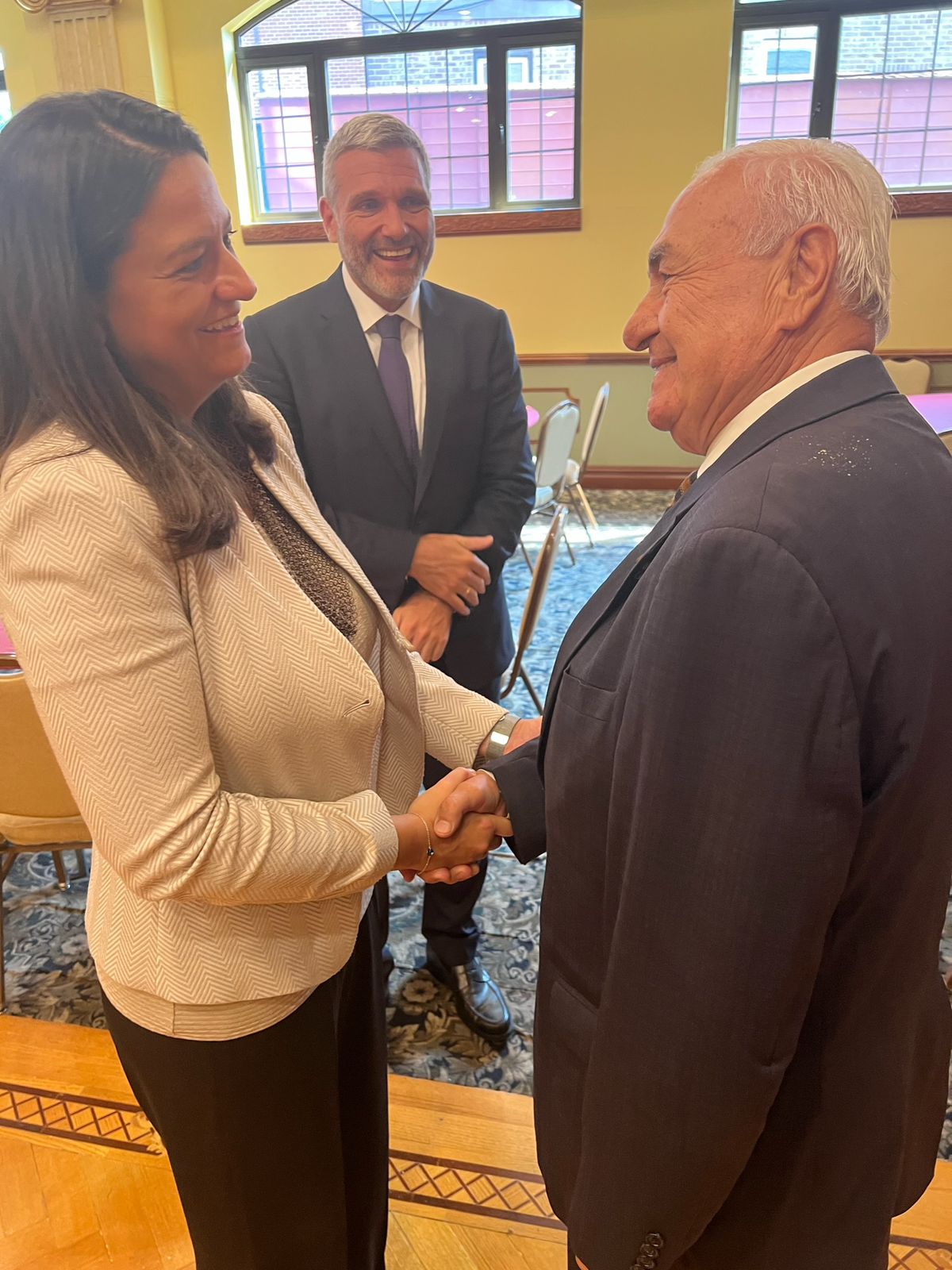 0518102a b544 404b 88e0 6c0c1756ccc3