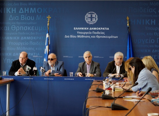 06 04 16 diasyndesi 400