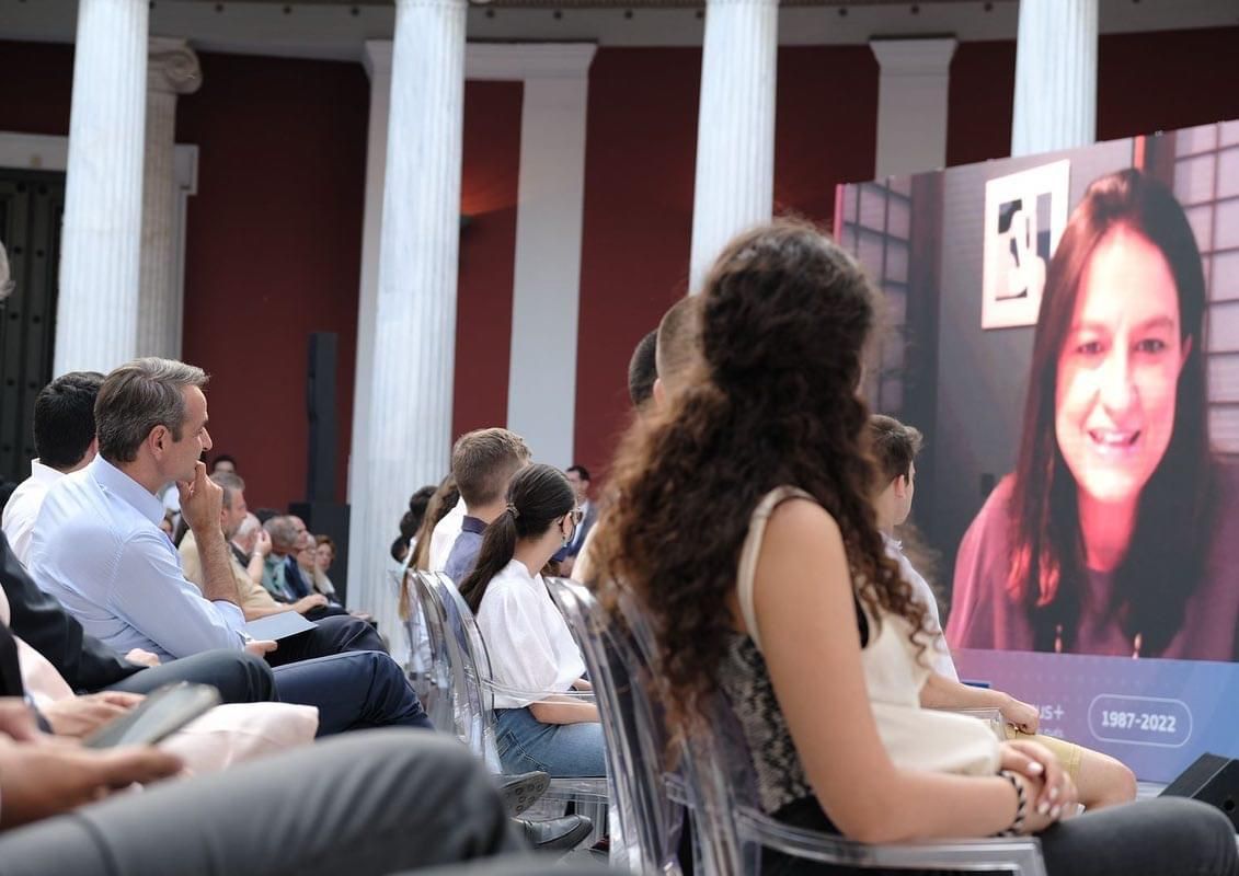 15d03efb 21b6 42cc 9c7b 203319a8818e