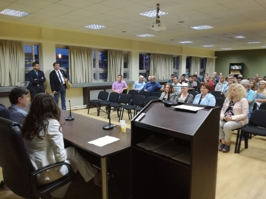 29 09 17 MPAJEBANAKIS 550 400