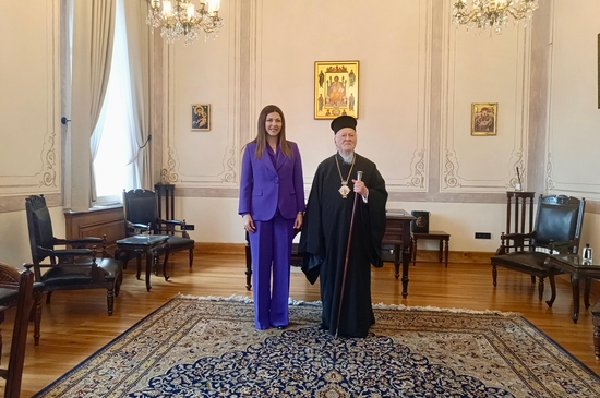 2 85425f84 3859 46f1 9c1d f82c2dea547d