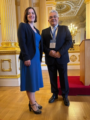 3af500a1 5593 4926 b4e8 5ae261b5e5dd