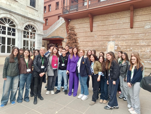 498a6780 0b2d 4226 bb00 0f74e8add94a