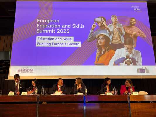 9af48086 ecda 4d9b bc4f 3e5a0806971c