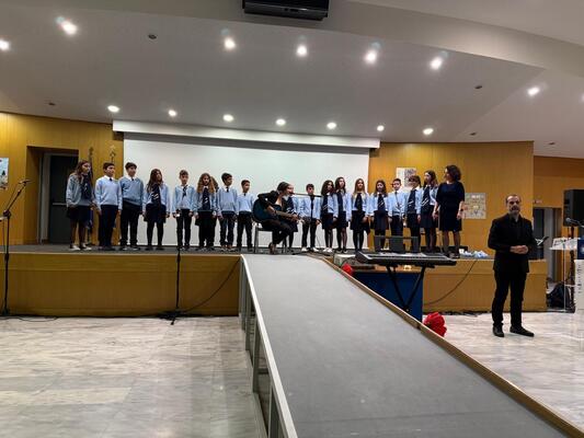 9b81df1b 6910 4c8c b4fd 2f72f2d69e66 13