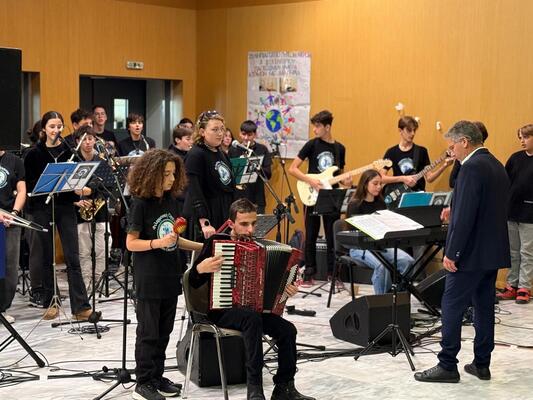 b850d6ec 2fb3 49d4 a680 3eacf52e3639 12