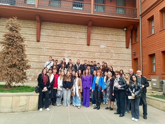 c95dabf4 0982 4354 89b6 94946a8611ba